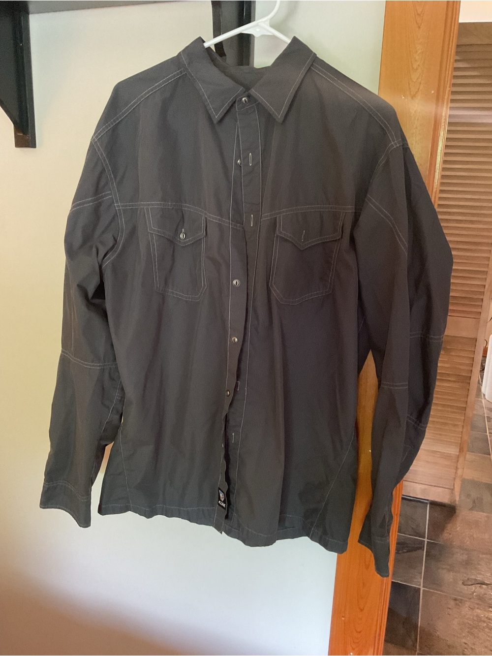 Men's Lightweight Gray Shirt